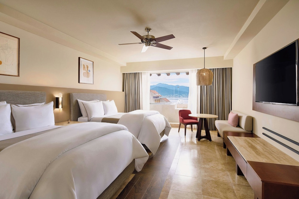 Sky Pool, Junior Suite, 2 Double, Ocean view, High floor