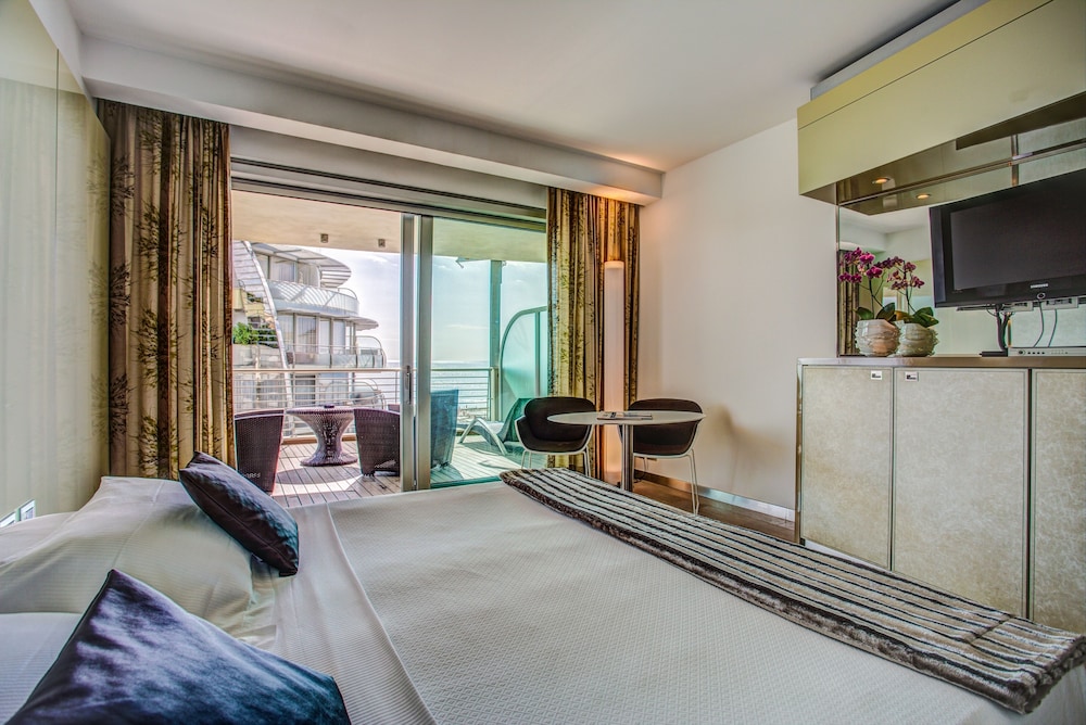 Executive Triple Room photo 2