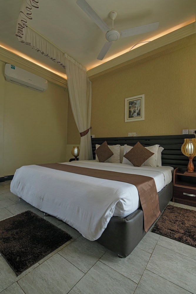 Deluxe Double Room Single Use