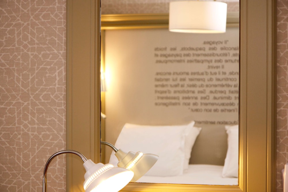 Comfort Room, Multiple Beds, Non Smoking - Photo 4
