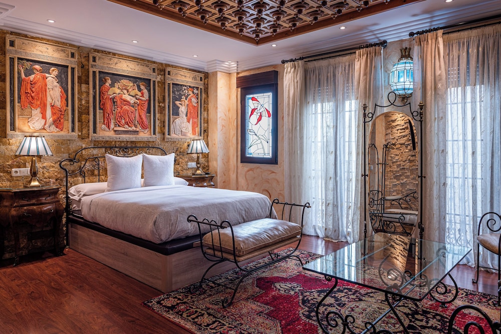 Theme Room