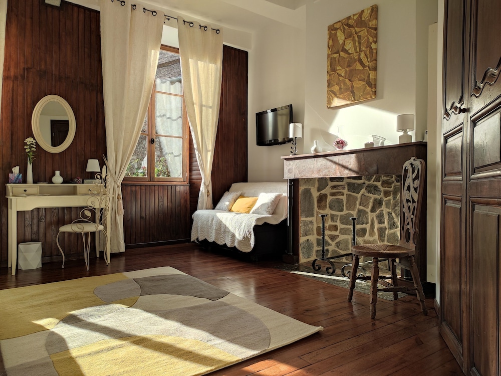 Deluxe Double Room, City View