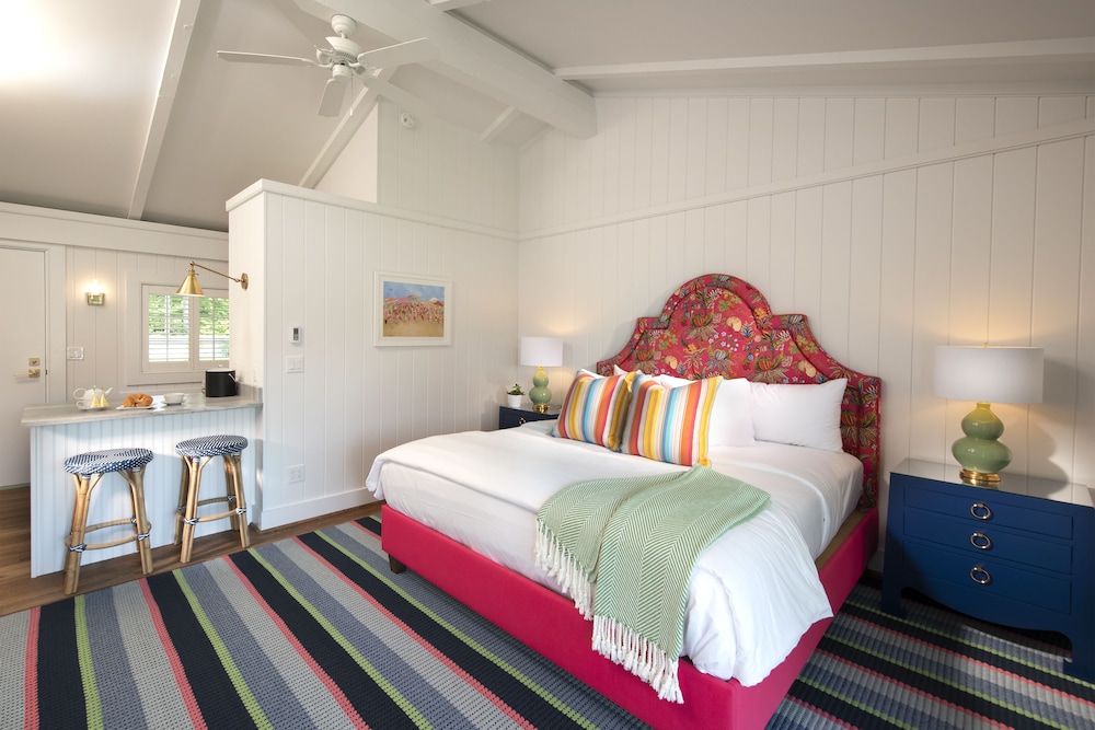Luxury Room, 1 King Bed, River View