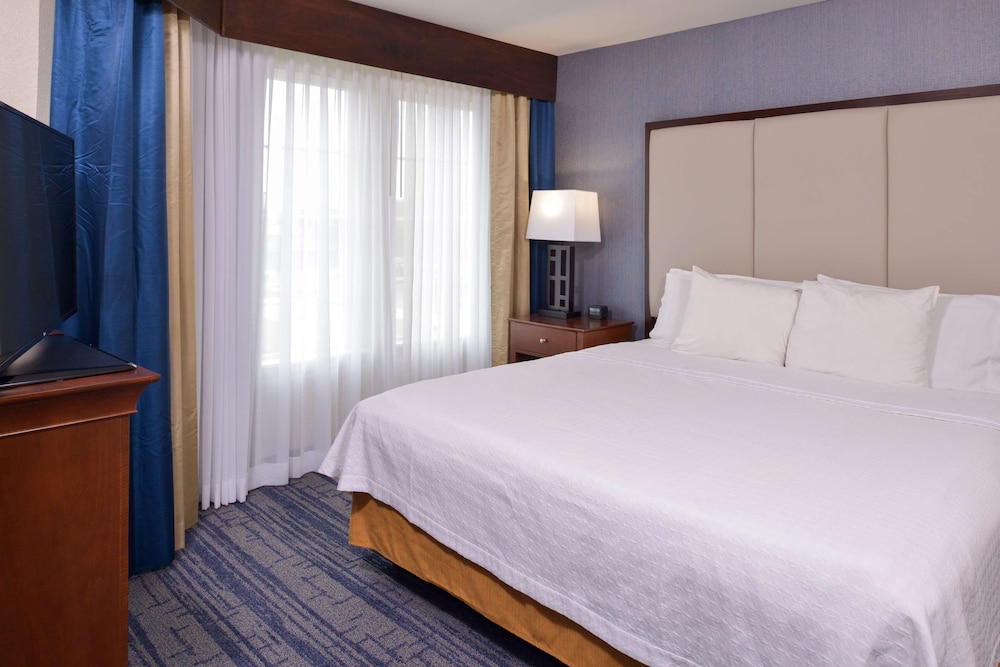 Suite, Accessible, Non Smoking (Hearing Impaired) - Photo 9