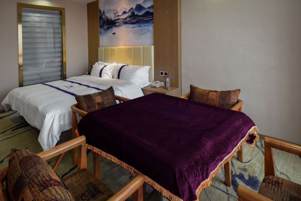 Signature Room photo 3