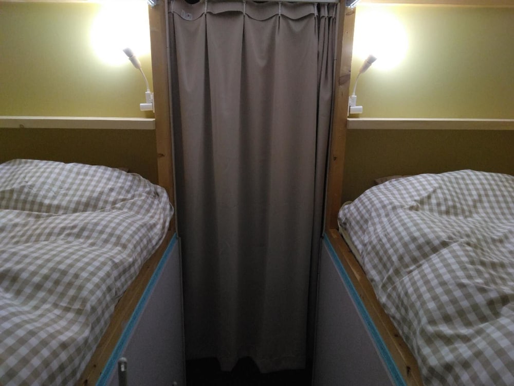 Basic Twin Room photo 1