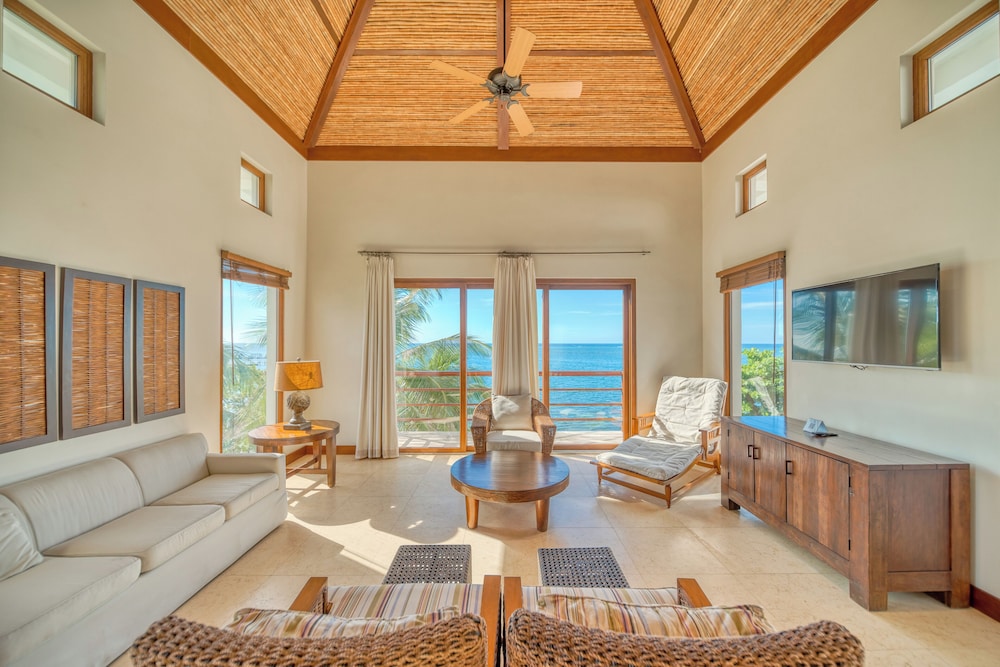 Villa, 2 Bedrooms, Ocean View photo 3