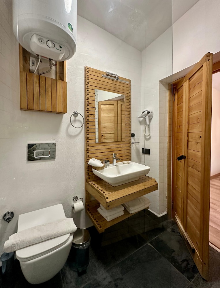 Triple Room - Photo 2