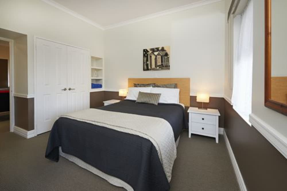 Foreshore Apartment 106 at 81 Proudlove Parade photo 2