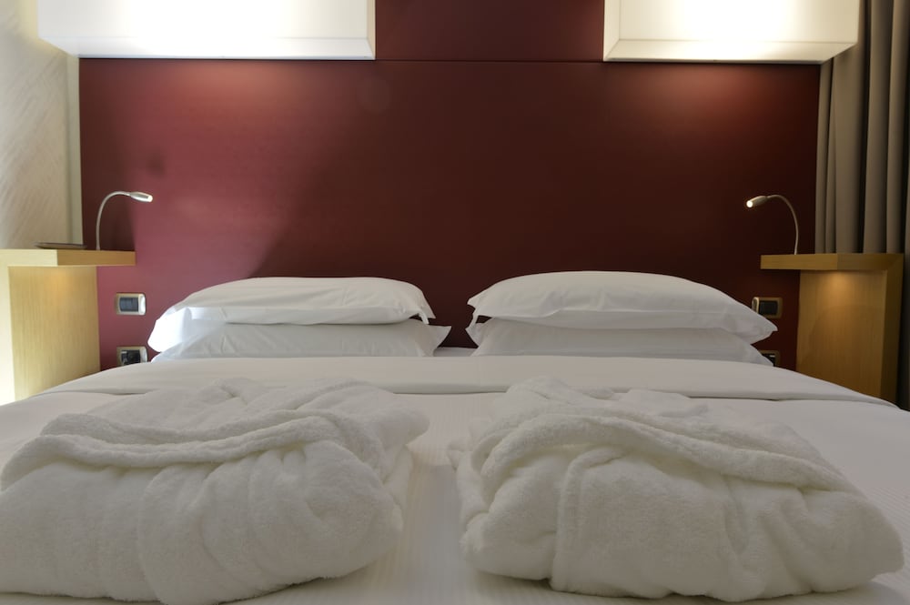 Junior Suite, 1 King Bed (Living Room)
