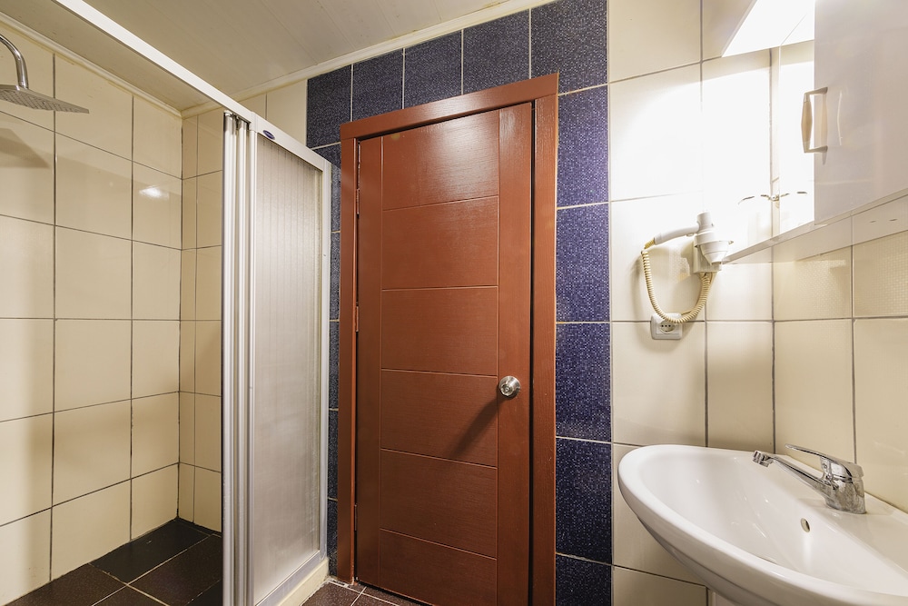 Deluxe Triple Room photo 3