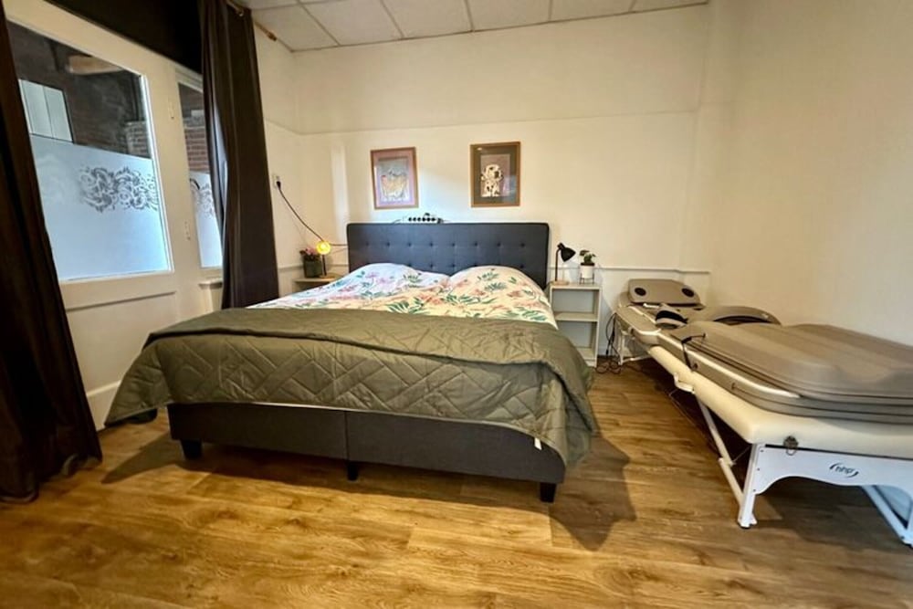 Apartment photo 2