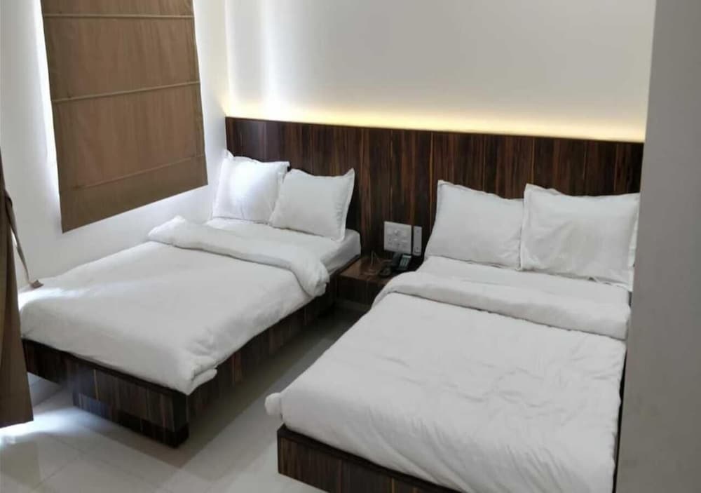 Quadruple Room - Photo 4