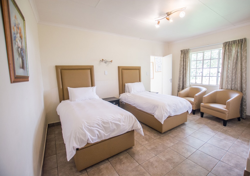House, 4 Bedrooms (Eagles Call self- catering ) photo 3