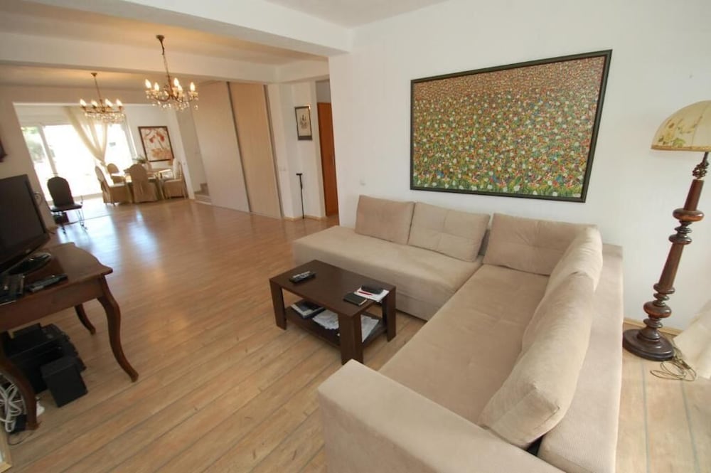 Panoramic Villa photo 1
