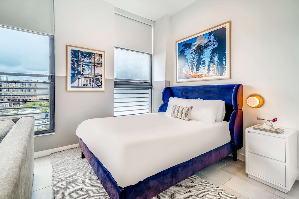 Studio, 1 Queen Bed photo 3