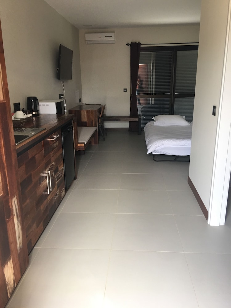 Comfort Bungalow, 1 Queen Bed, Bay View photo 2
