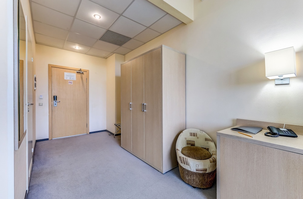 Standard Double Room, River View photo 3