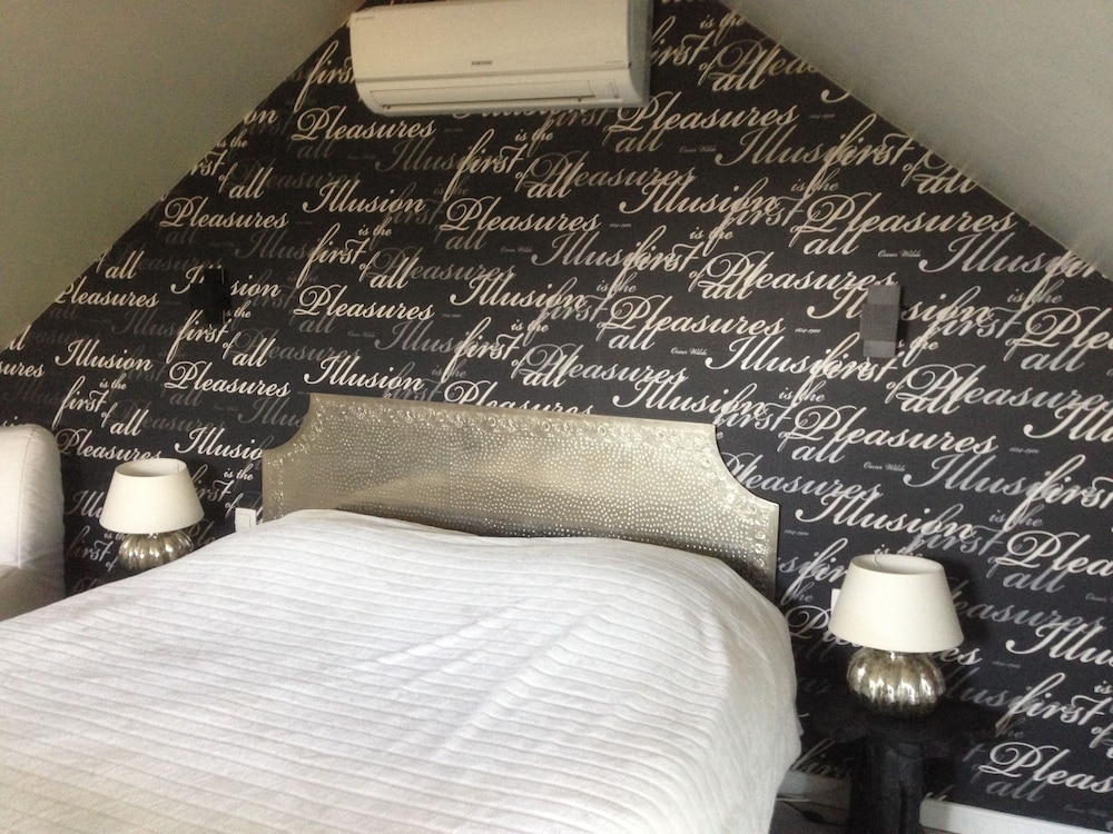 Signature Double or Twin Room photo 1