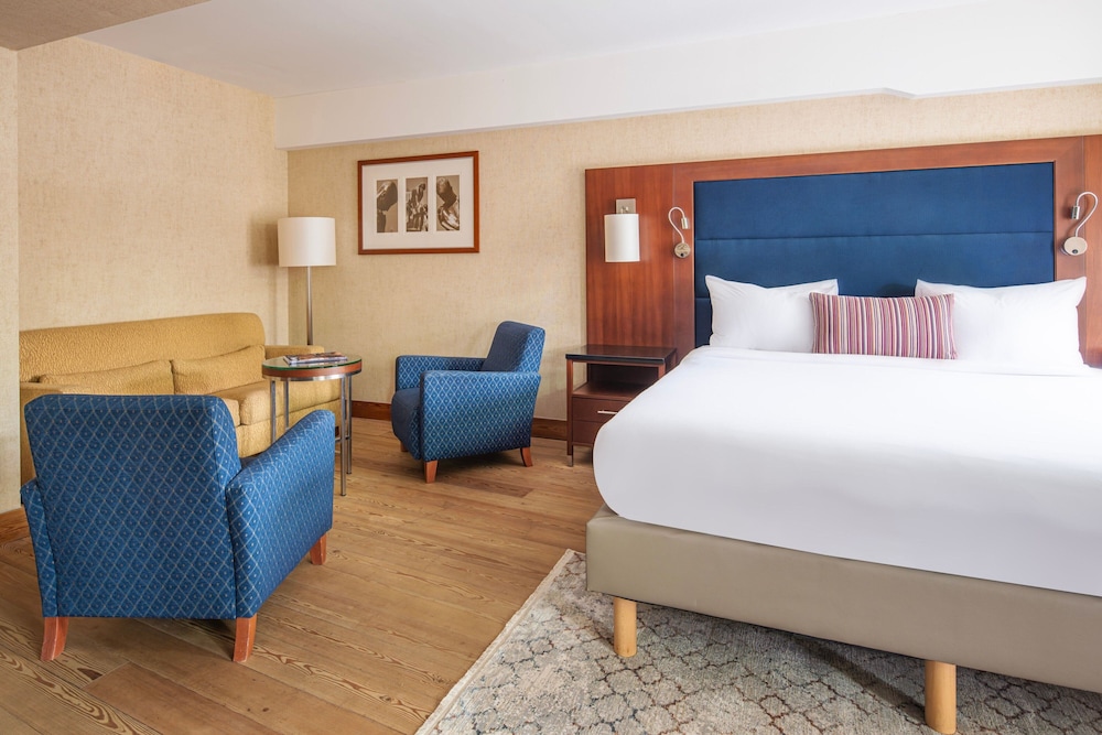 Junior Suite, 1 King Bed
