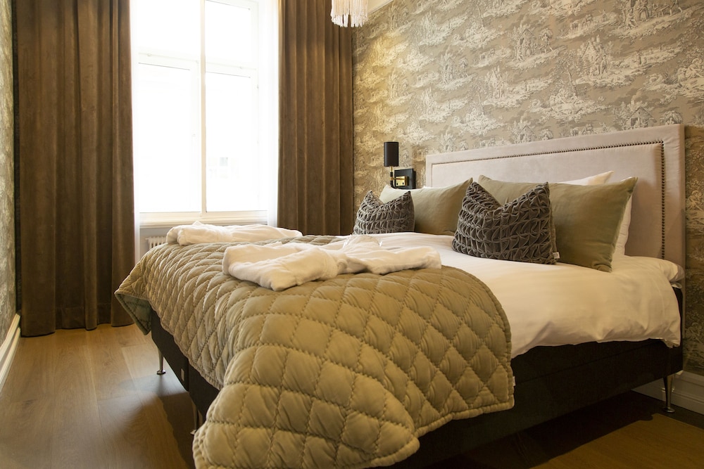Junior Suite, 1 King Bed