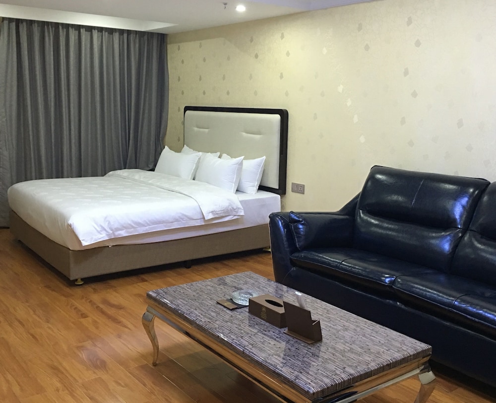 Executive Kingsize Bed Room