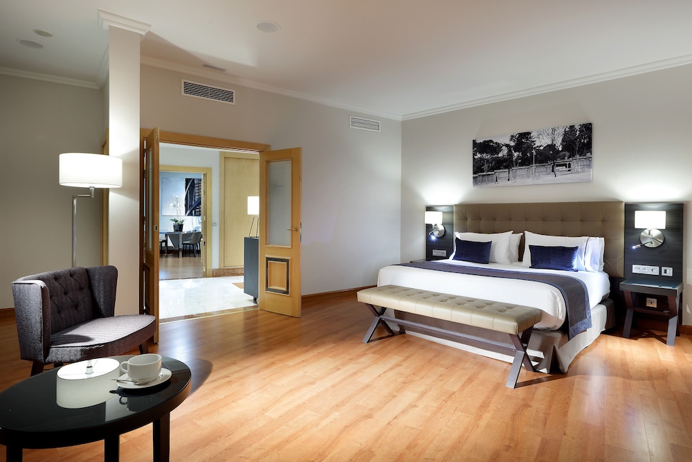 Superior Double Room Single Use - Photo 2