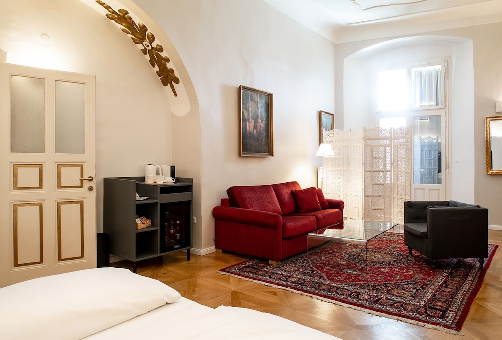 Classic Triple Room - Photo 2