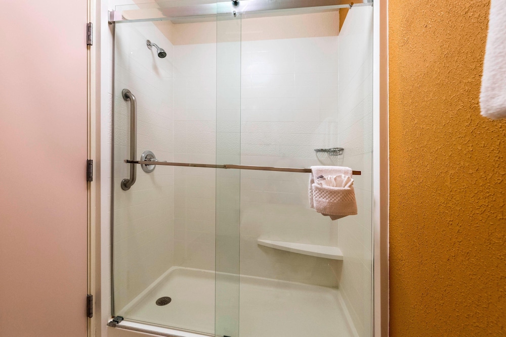 Fairfield Inn and Suites St Petersburg Clearwater, Photo 3