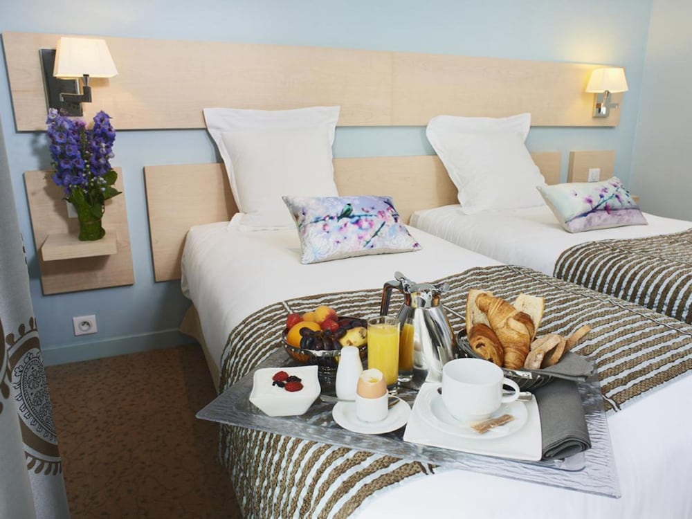 Superior Room - Photo 11
