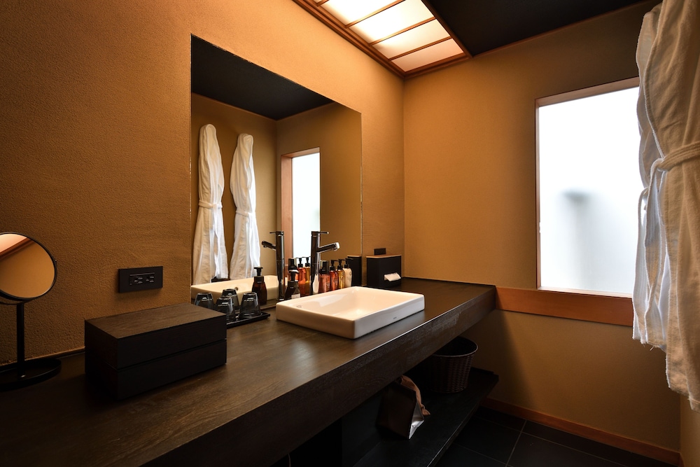 Japanese Style Twin Bed Room with Onsen (No smoking) photo 2