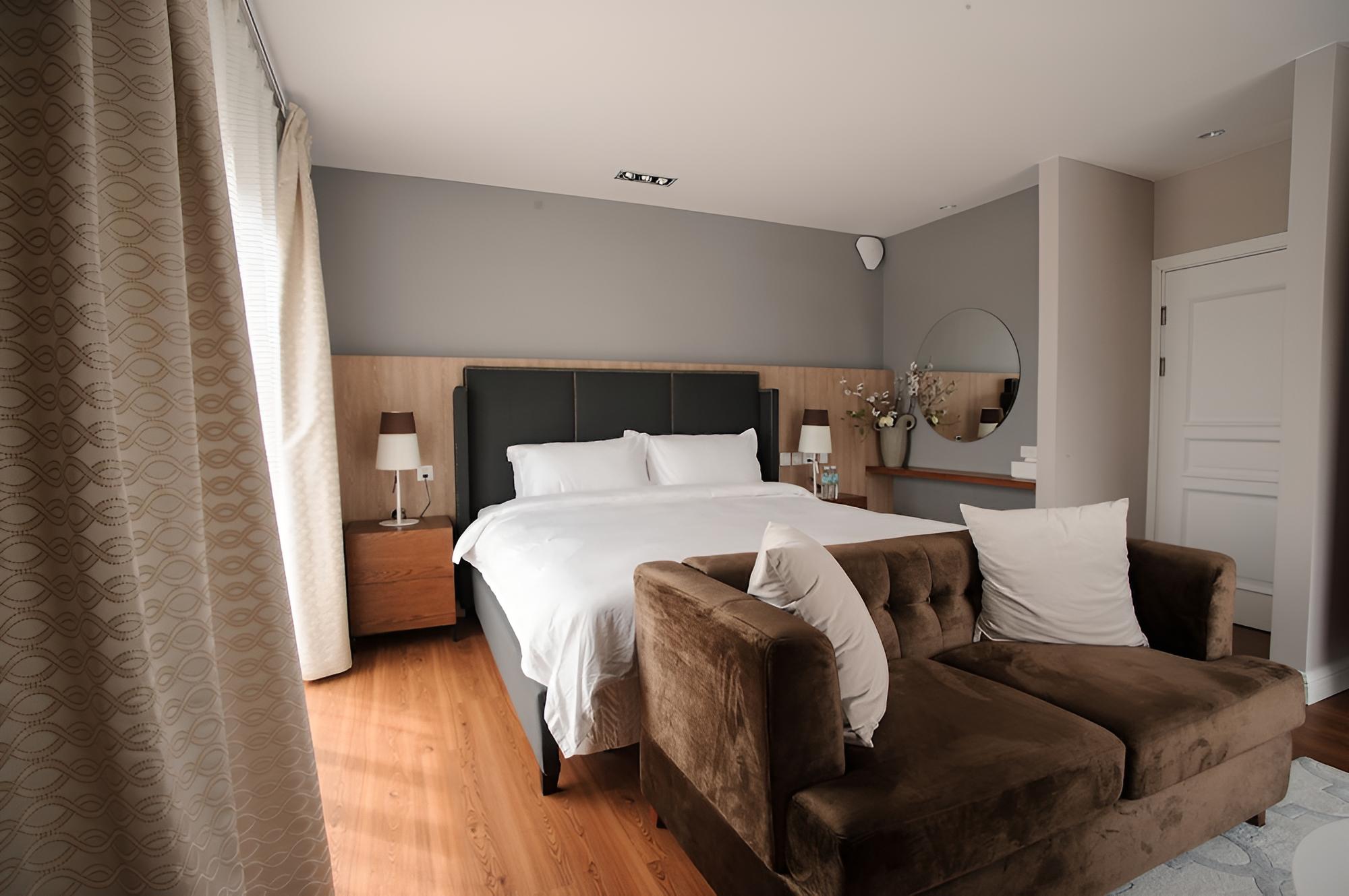Family Suite, 2 Bedrooms, Non Smoking, City View photo 2