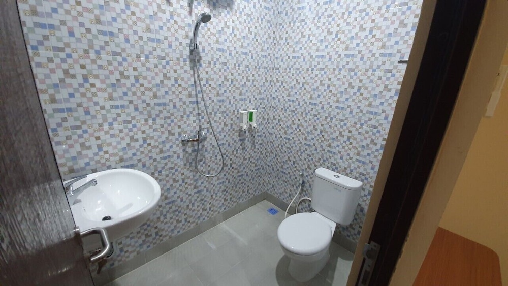 Standard Double Room - Photo 3