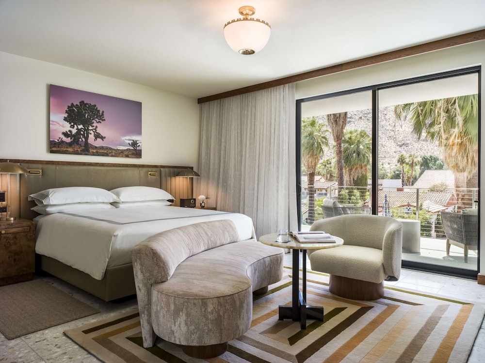Suite (Palm)