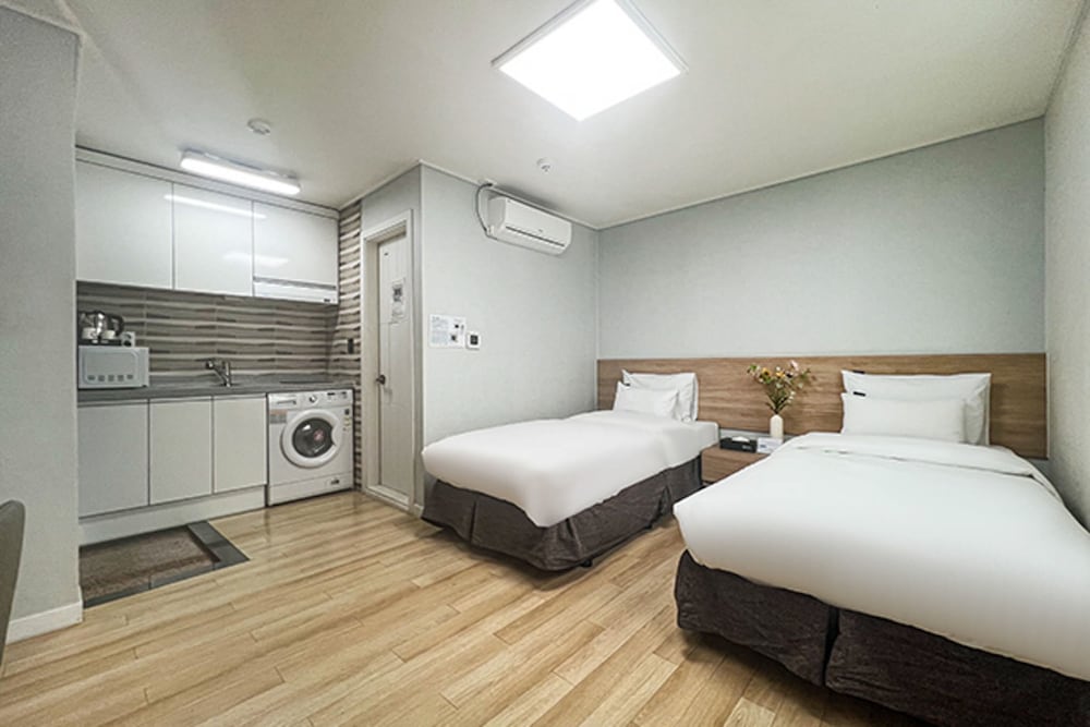Executive Twin Room, City View photo 3