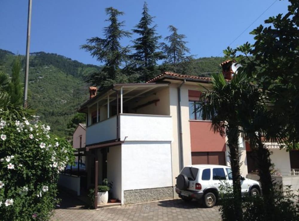 Studio (Standard Studio Apartment with Balcon)