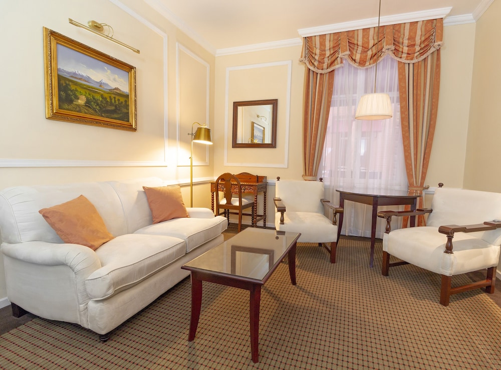 Junior Suite - Photo 11