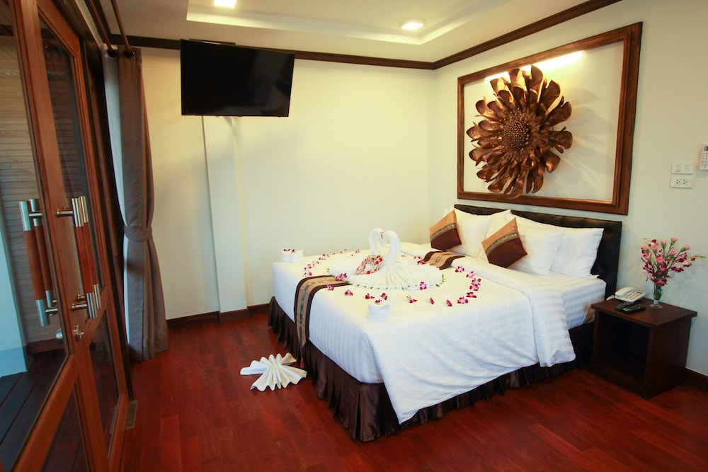 Deluxe Partial Seaview
