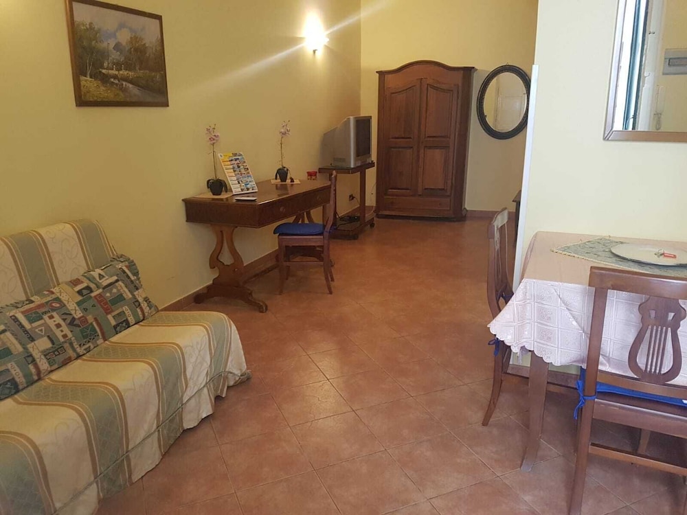 Family Room, 1 Bedroom, Non Smoking photo 2