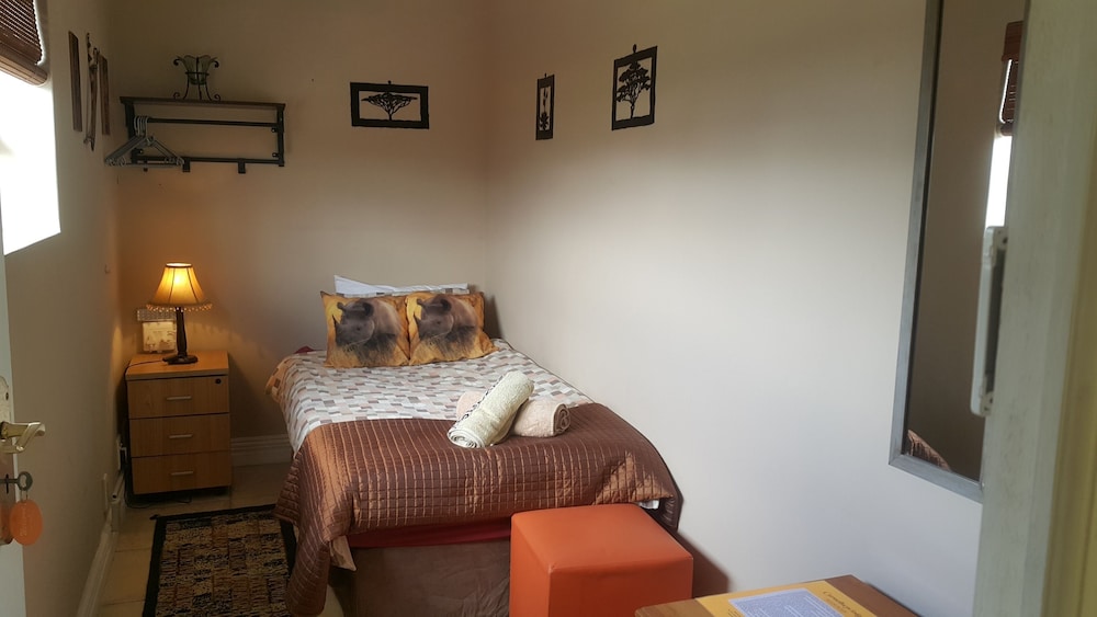 Classic Single Room