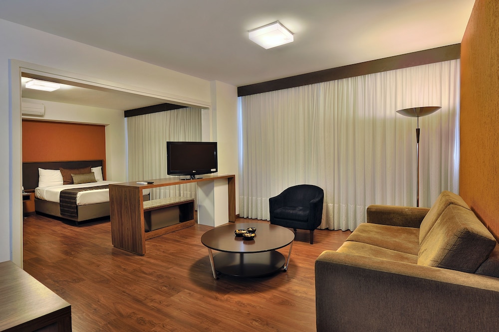 Deluxe Twin Room - Photo 3