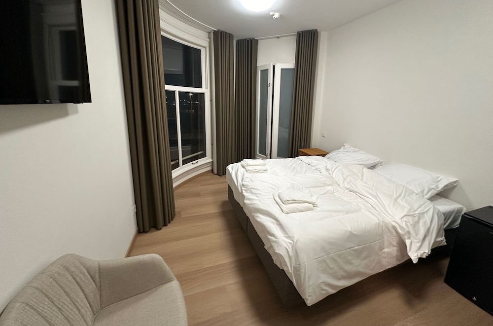 Deluxe Double Room, Balcony, Canal View photo 1