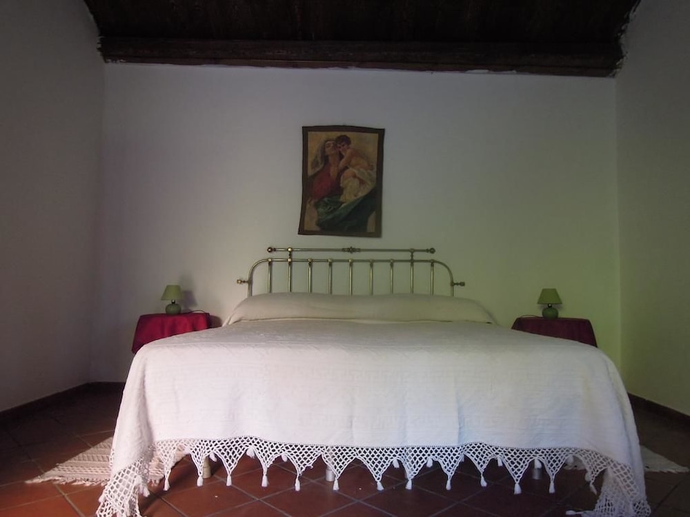 Double Room, 1 Queen Bed