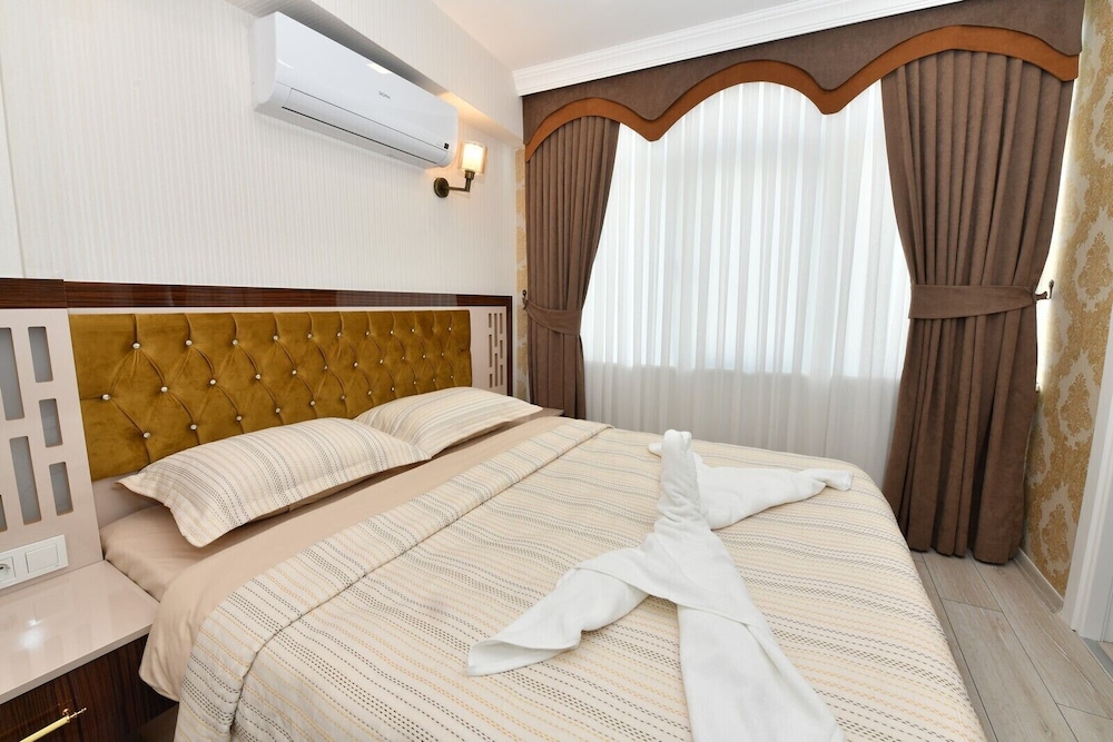 Standard Suite, 2 Bedrooms, Kitchen photo 3