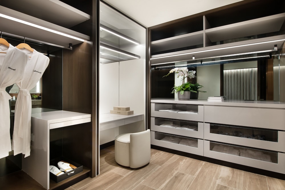 Superior Suite, 2 Bedrooms - Photo 8