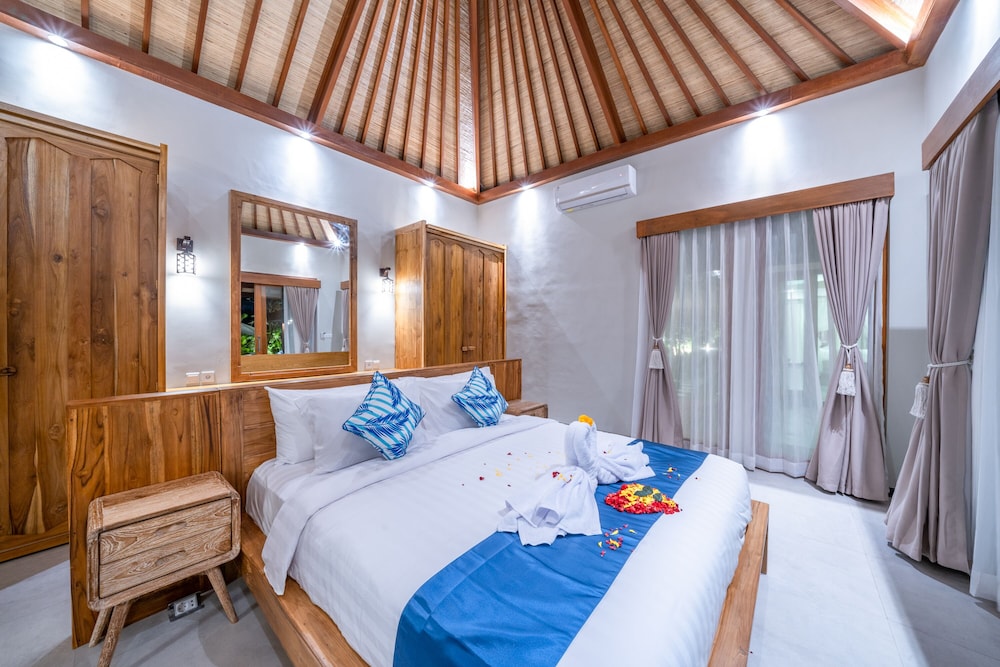 Family Villa, 4 Bedrooms, Pool View - Photo 4