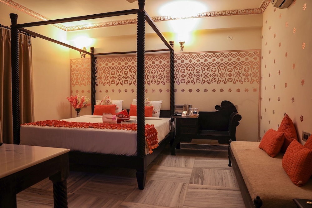 Royal Room - Photo 6