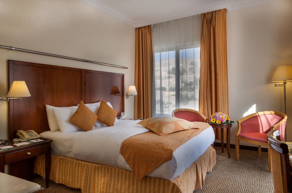 Basic Double Room photo 2