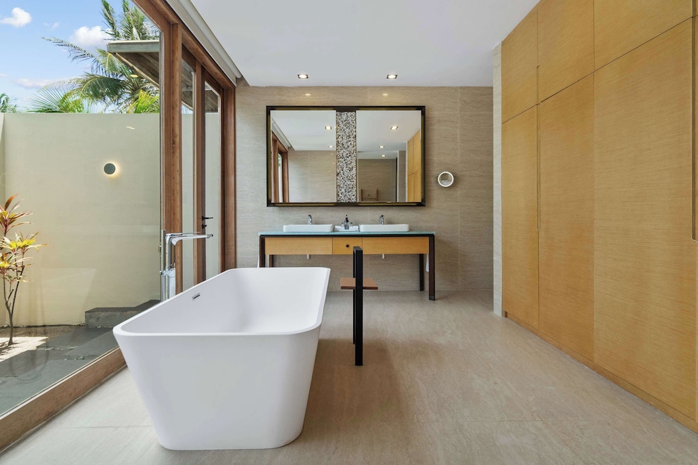 Duplex 2 bedroom beach sunset villa with private pool & free access VIP seaplane lounge on arrival - Photo 10