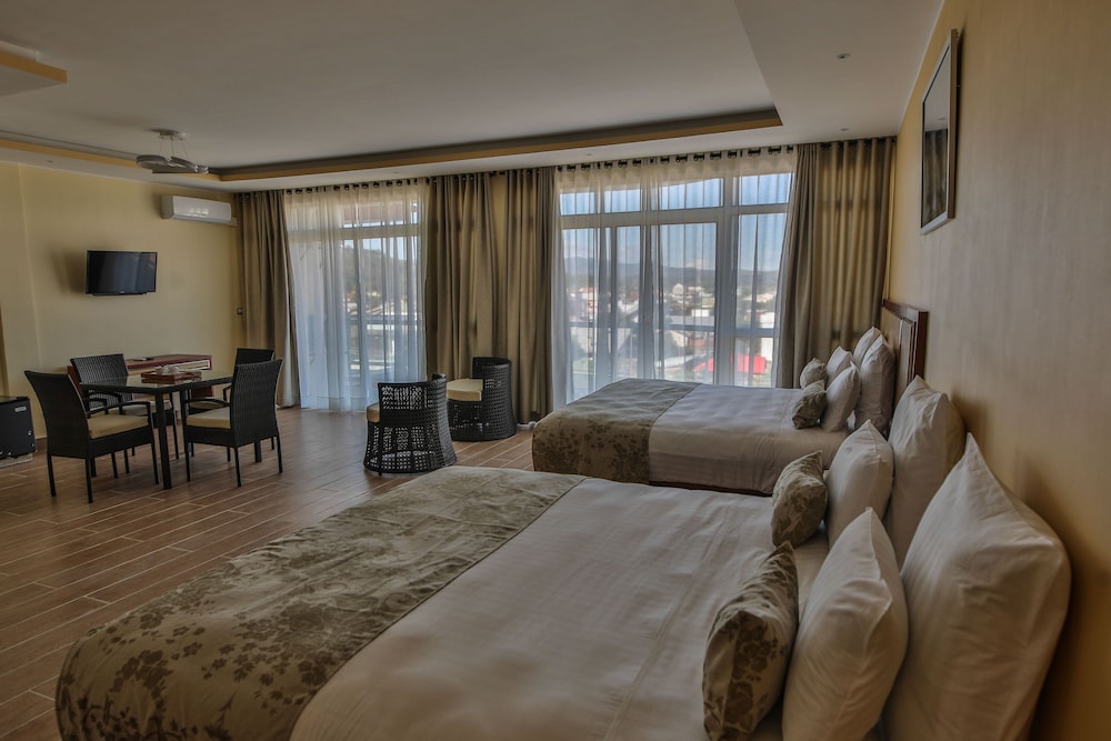 Comfort Quadruple Room